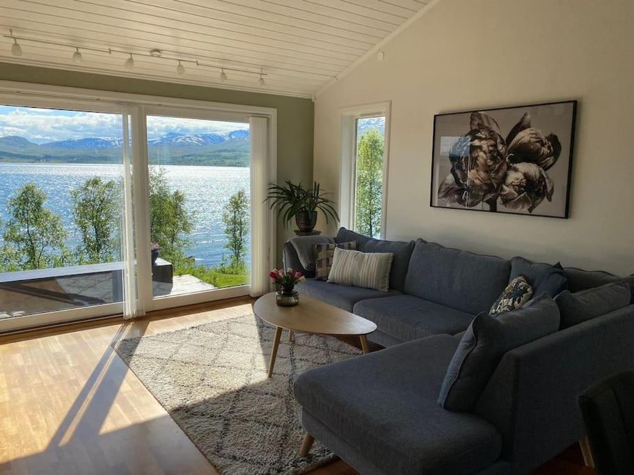 Great House With Amazing Location!!Sea & Mountain View! Villa Kvaloya Exteriör bild